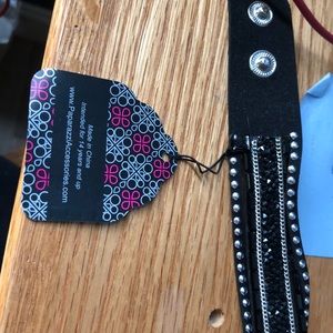 Paparazzi bracelet black rocks silver chain and silver dots with CZ stones new